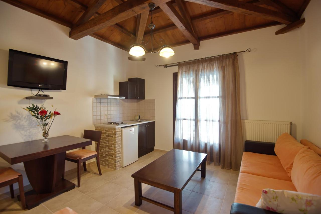 Yalis Hotel Votsi  Dış mekan fotoğraf