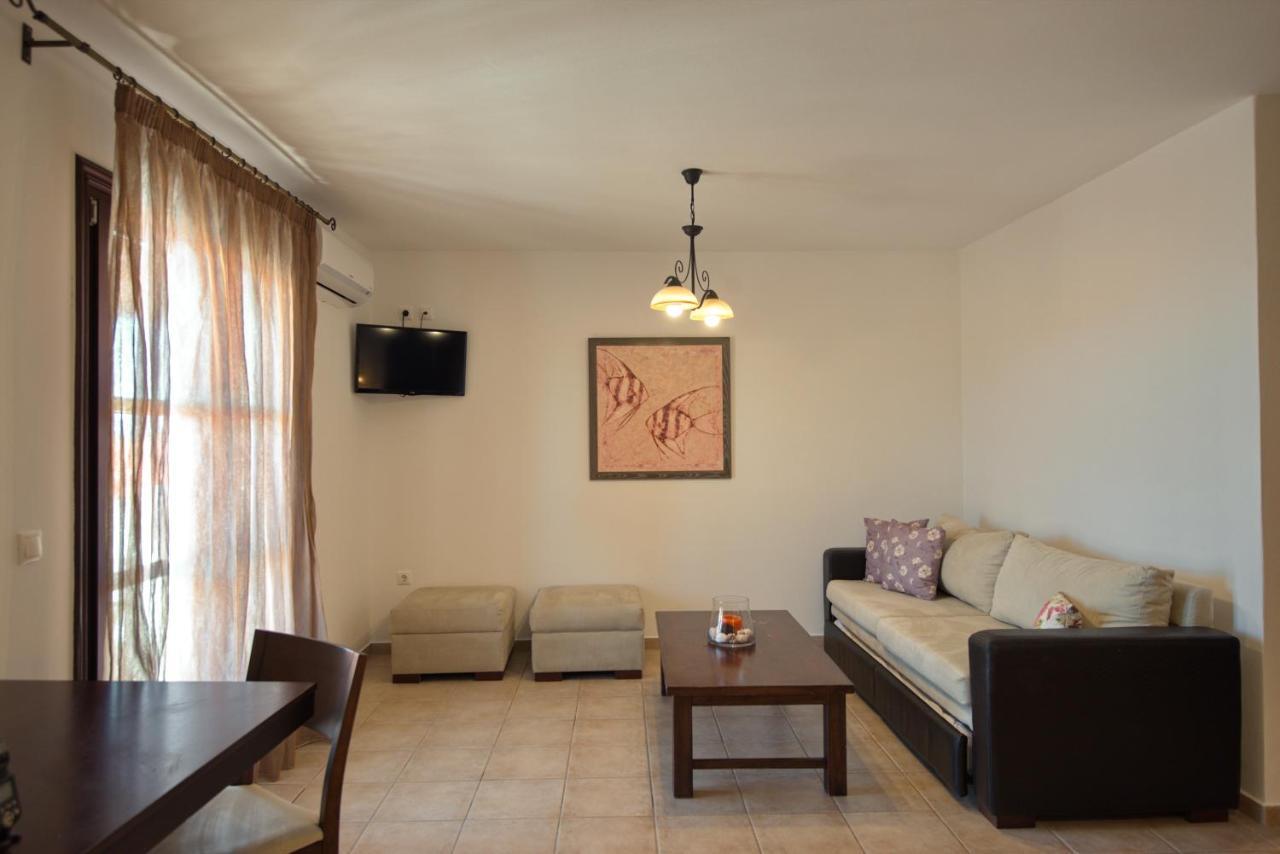 Yalis Hotel Votsi  Dış mekan fotoğraf