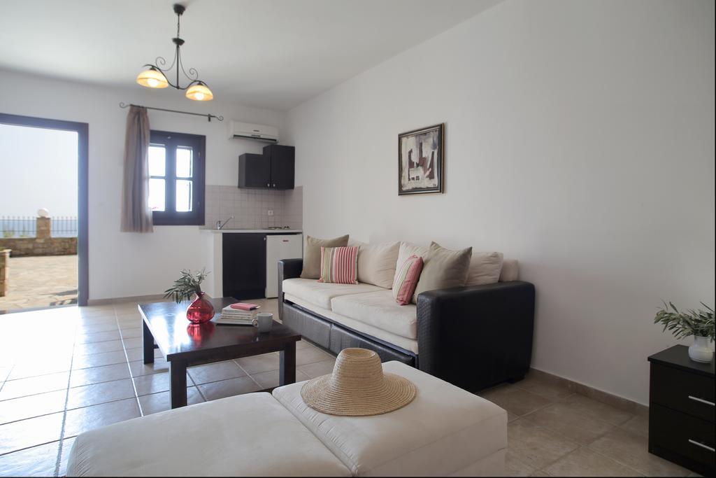 Yalis Hotel Votsi  Dış mekan fotoğraf